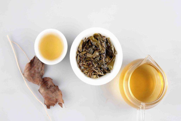Will regular drinking of green tea damage the live