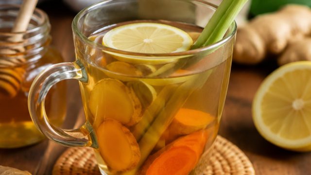 Homemade anti-flu herbal tea